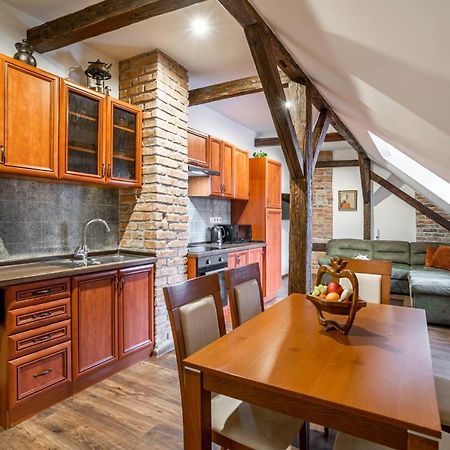 Apartmany In Veritas Микулов Екстериор снимка
